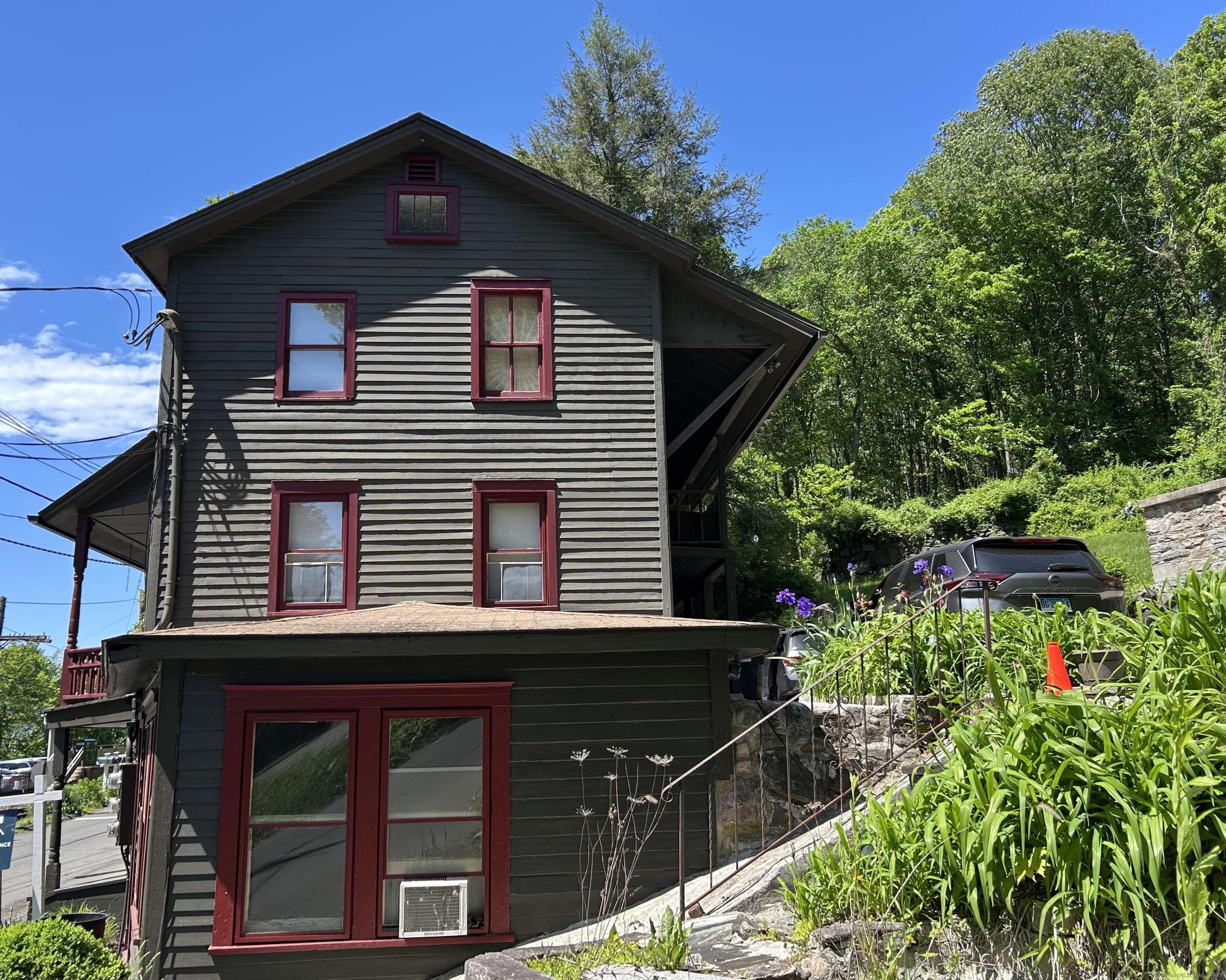 Ridgefield, CT 06877,14 West Branchville Road