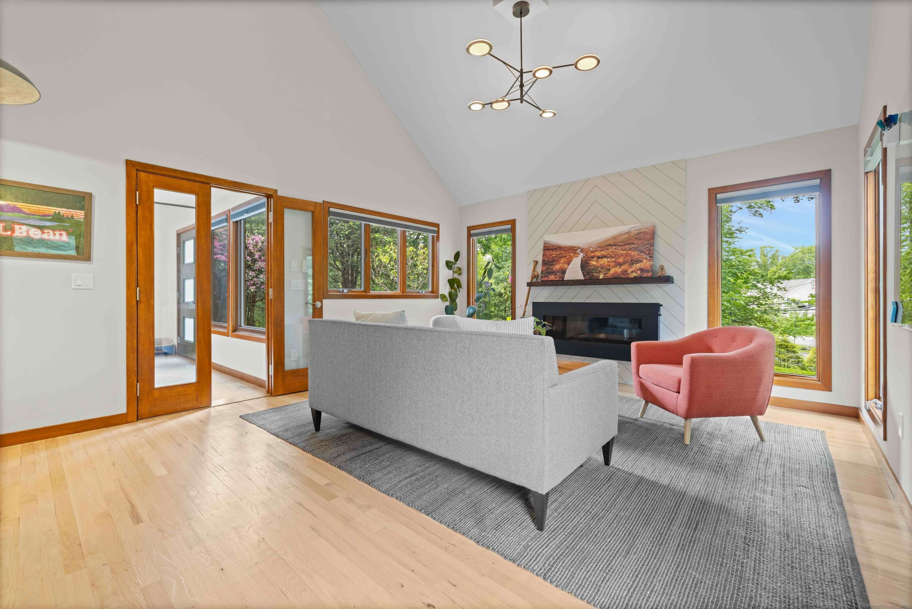 Stamford, CT 06902,996 Stillwater Road