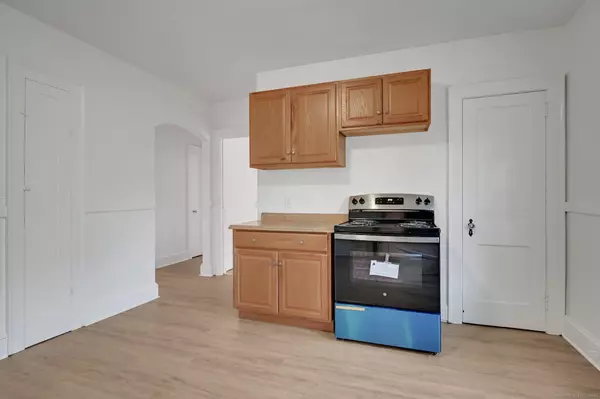 West Hartford, CT 06110,113 Cambridge Street #2