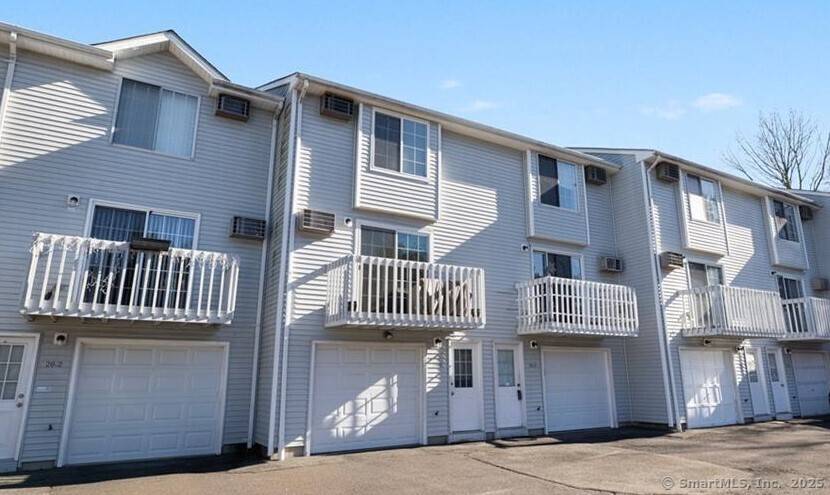 Meriden, CT 06450,26 Guiel Place #APT 5