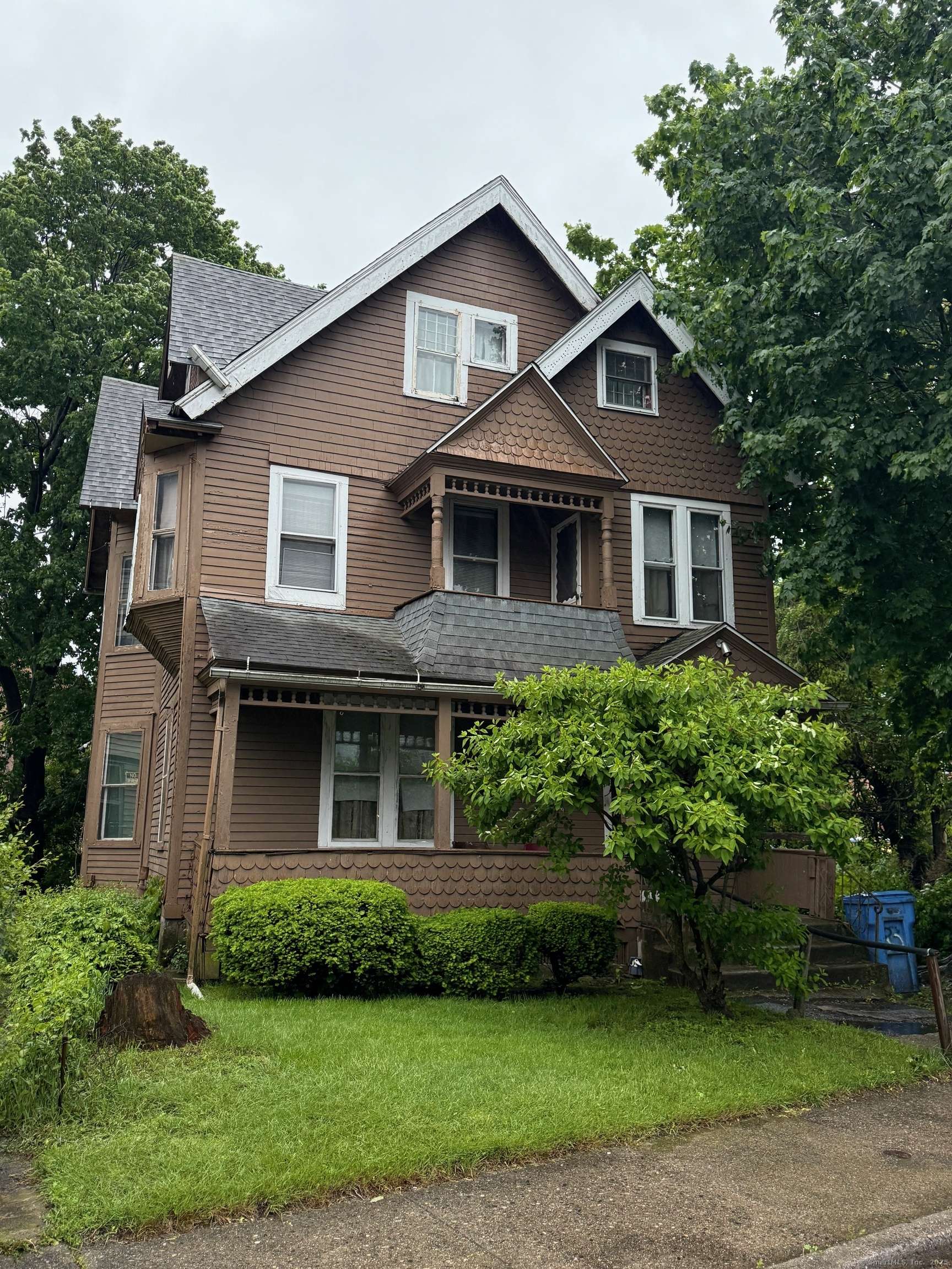 Waterbury, CT 06710,33 Mitchell Avenue