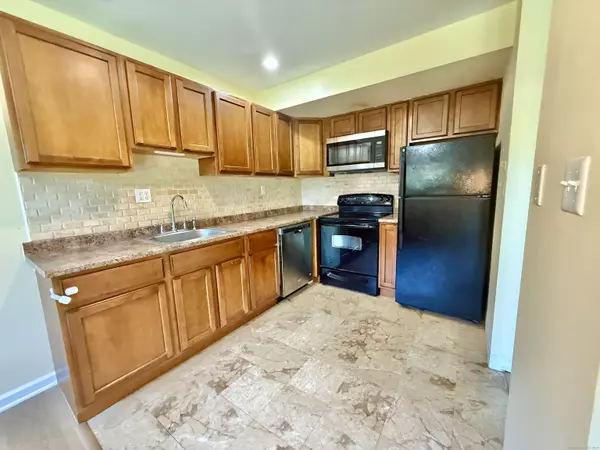 Woodbury, CT 06798,229 Bacon Pond Road #APT 322