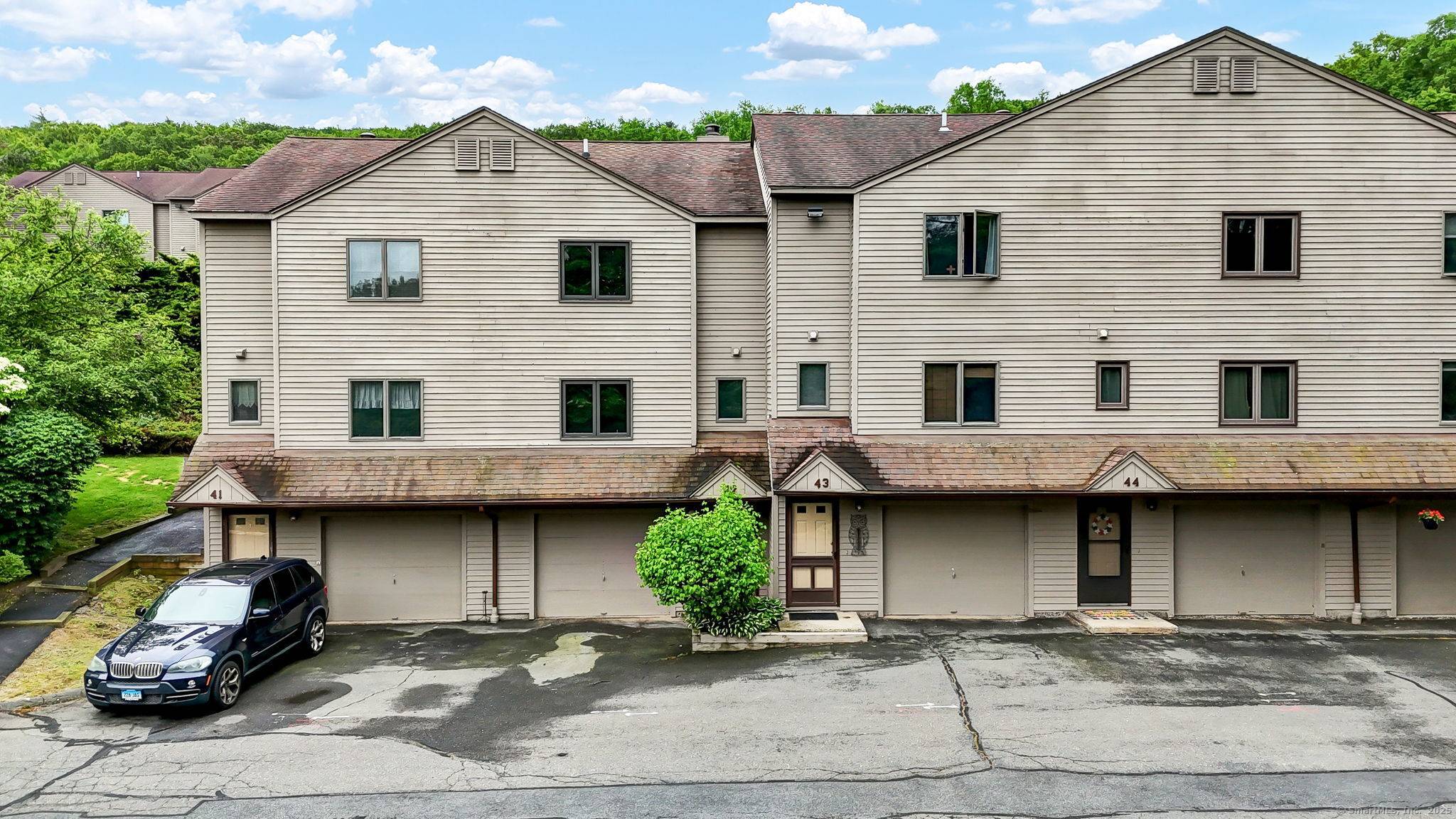 489 Wolcott Street #APT 42, Bristol, CT 06010