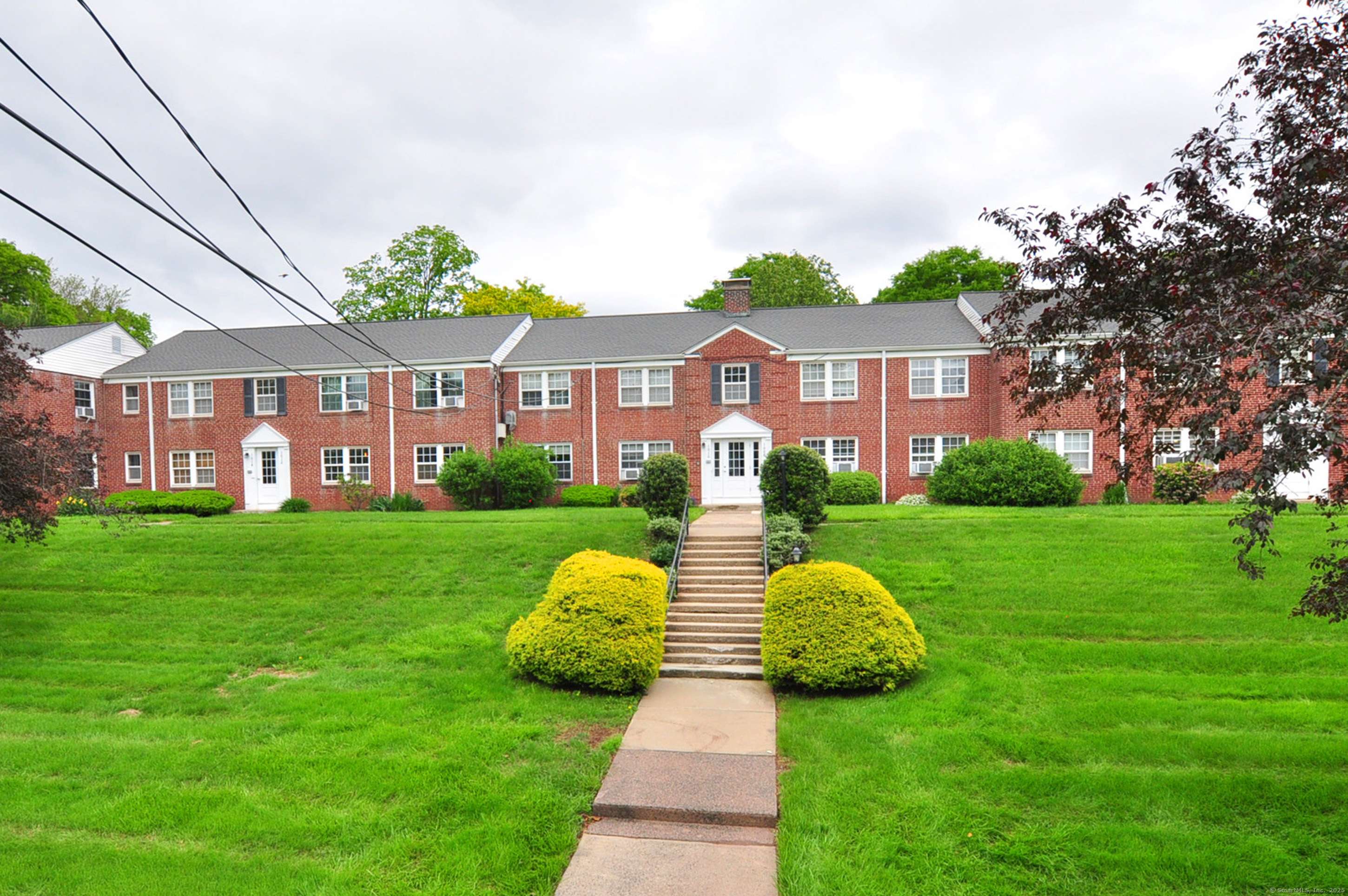 1012 Trout Brook Drive #1012, West Hartford, CT 06119