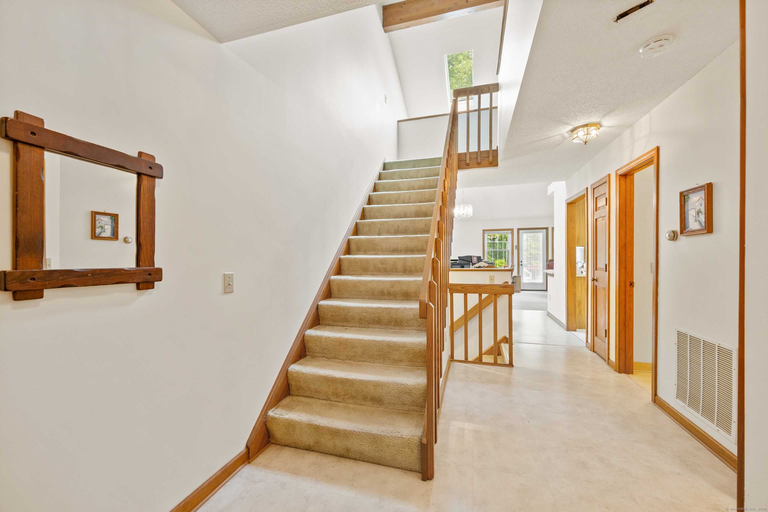 525 Settlers Woods #525, Southington, CT 06489