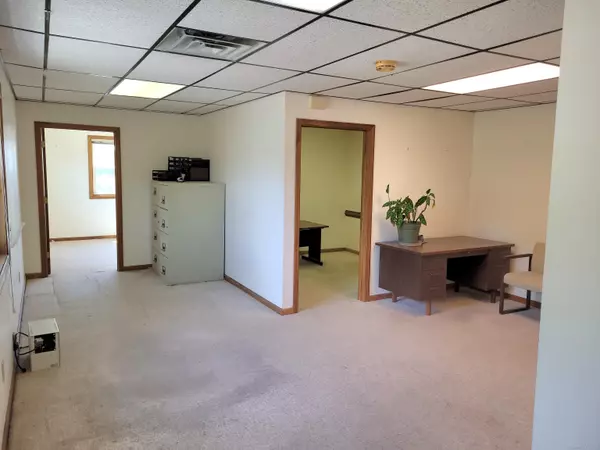 Danbury, CT 06810,6 Germantown Road #5