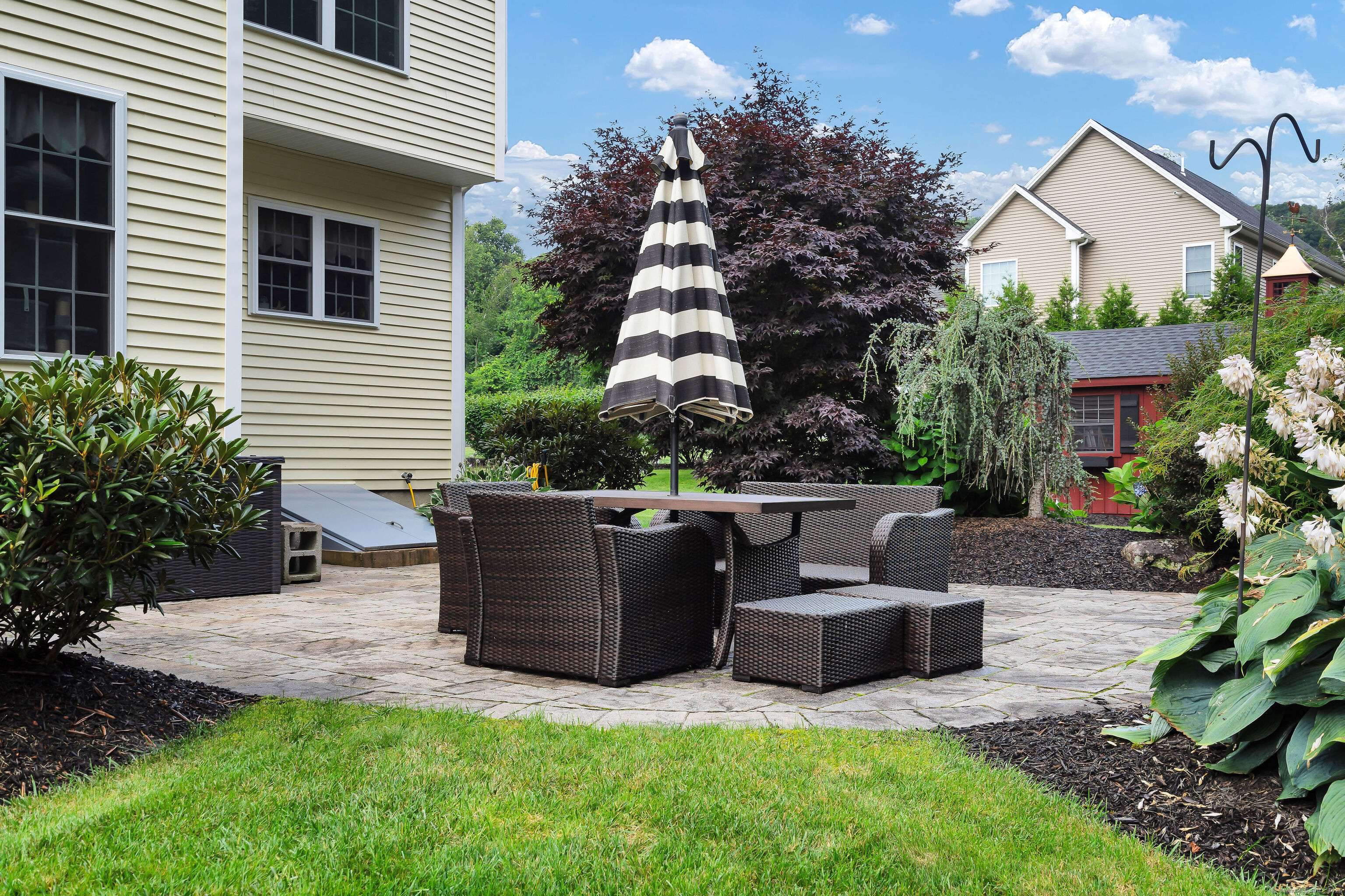 Burlington, CT 06013,6 Hinman Meadow Road