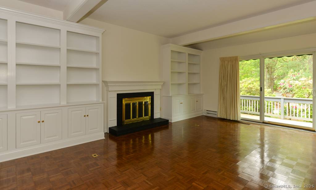Southbury, CT 06488,881 Heritage Village #B