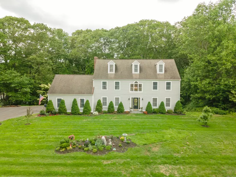 6 Jeremy Drive, East Lyme, CT 06333