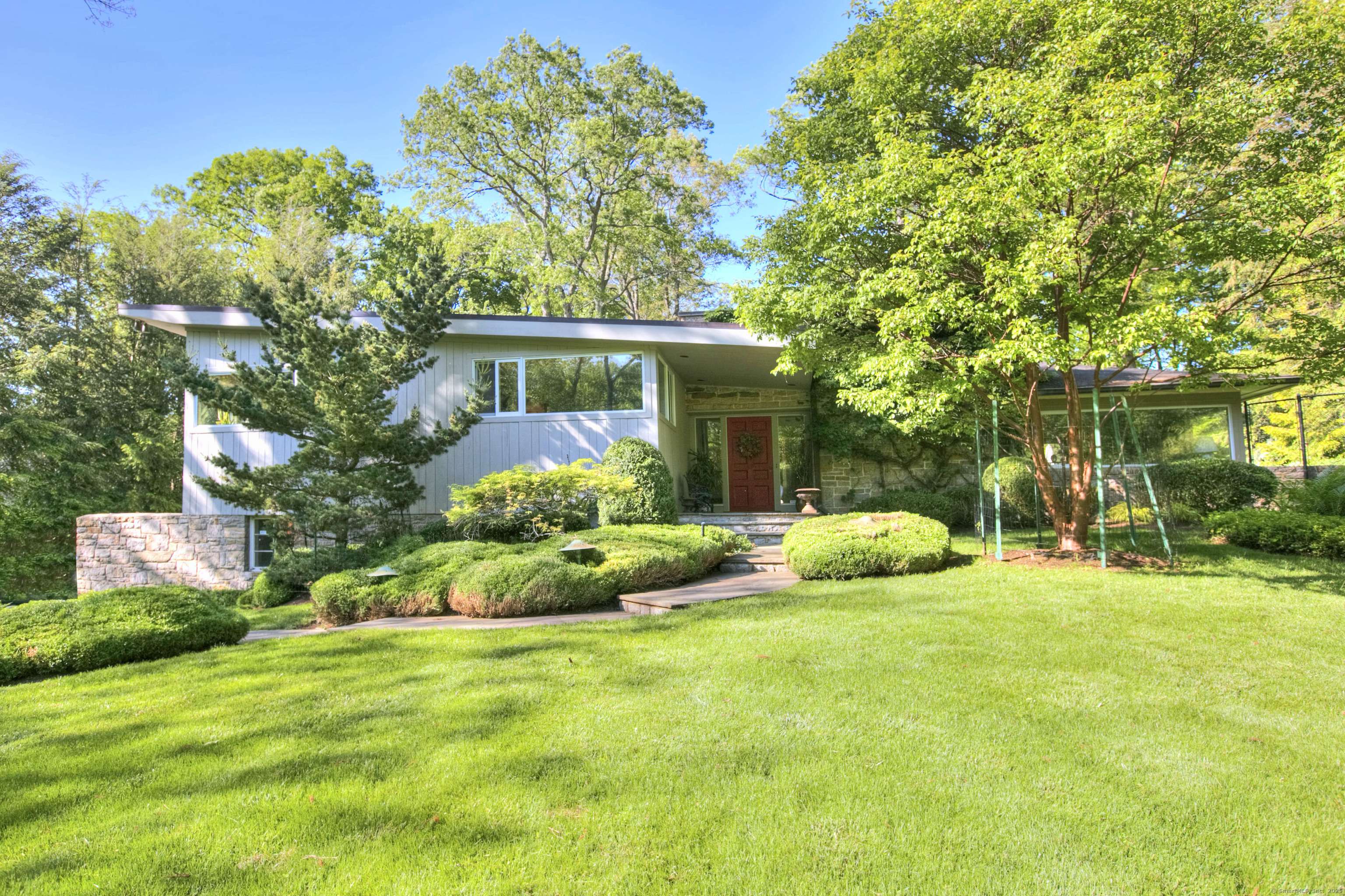 Westport, CT 06880,11 Dogwood Lane