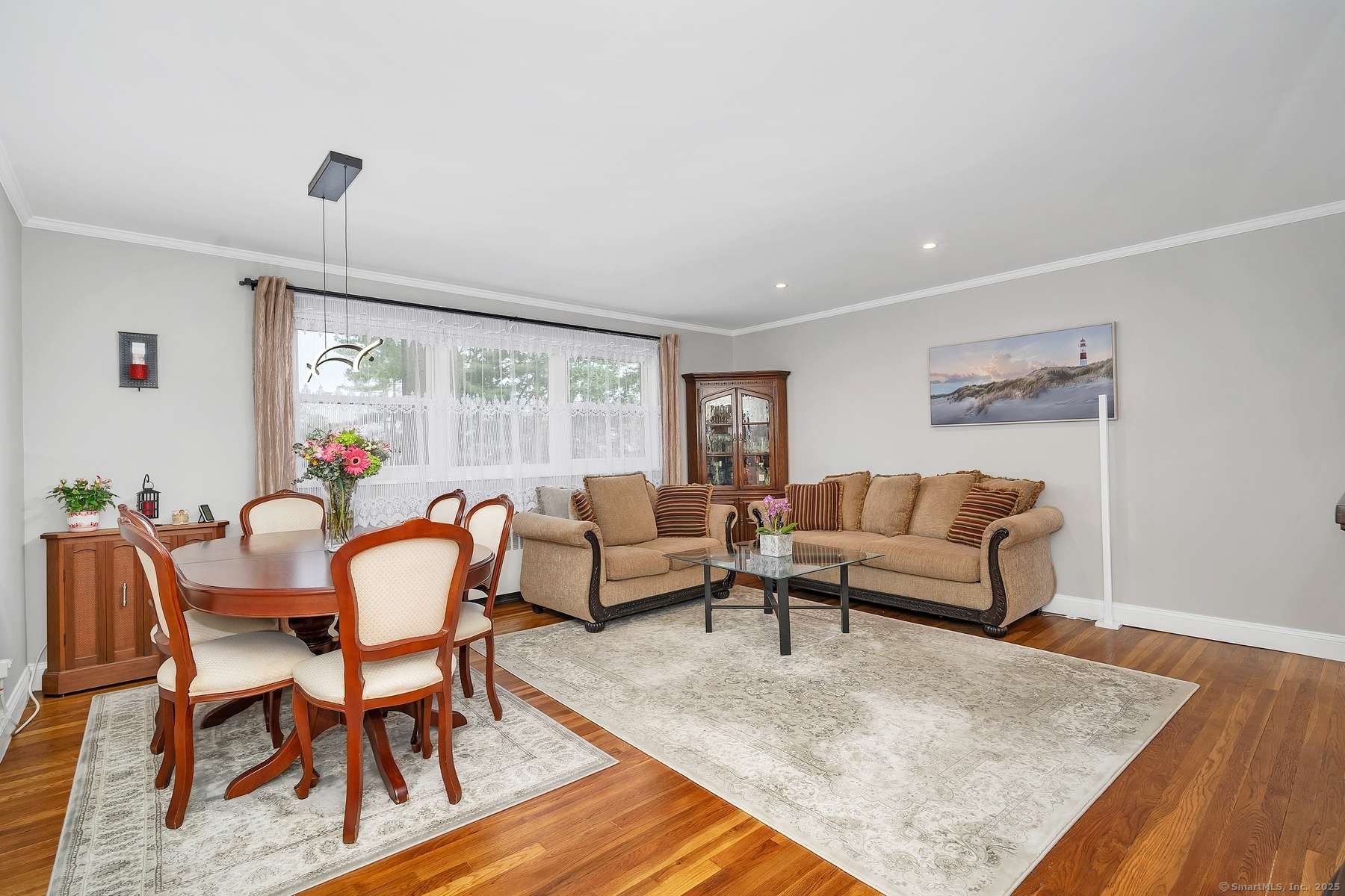 Stamford, CT 06902,32 Courtland Avenue #3