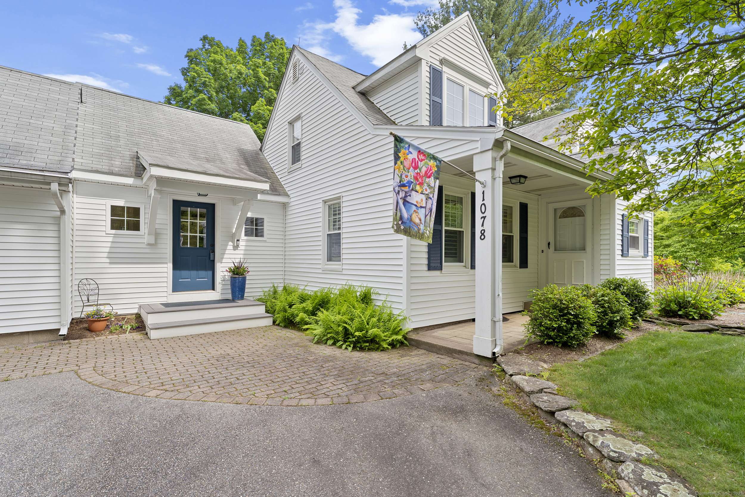 Glastonbury, CT 06073,1078 Hopewell Road