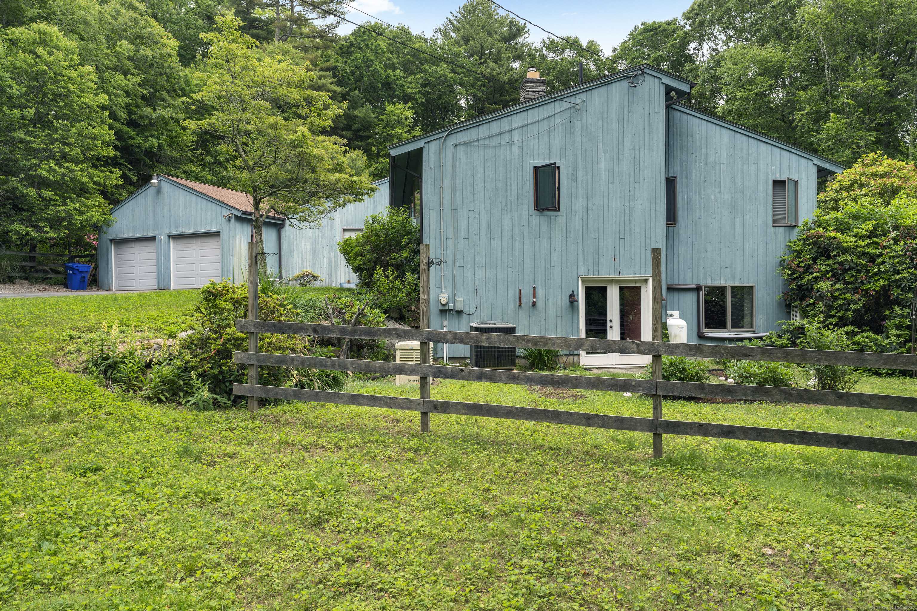 205 Butlertown Road, Waterford, CT 06385