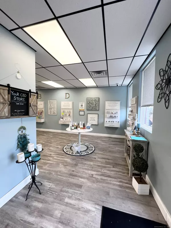 Middletown, CT 06457,650 South Main Street
