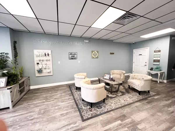 Middletown, CT 06457,650 South Main Street