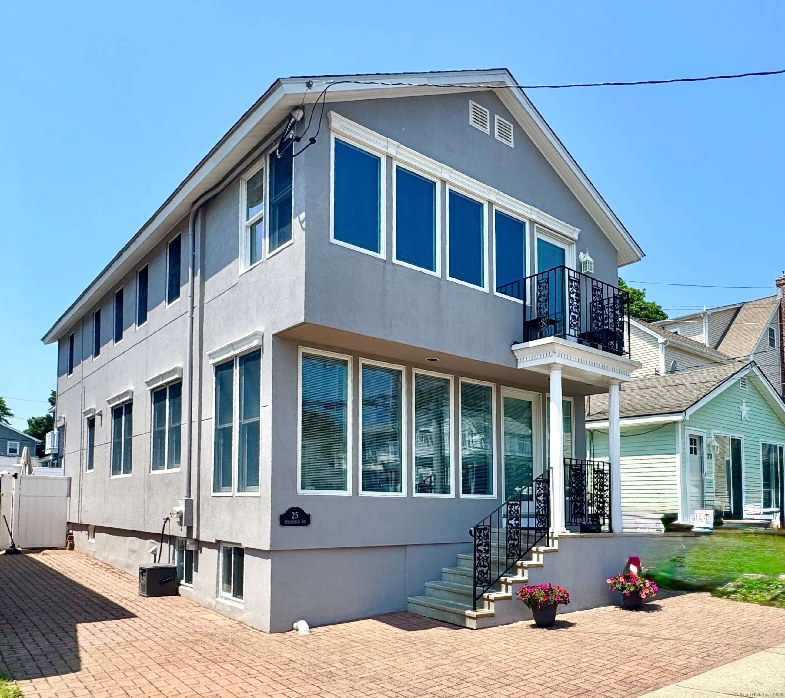 Milford, CT 06460,25 Milesfield Avenue