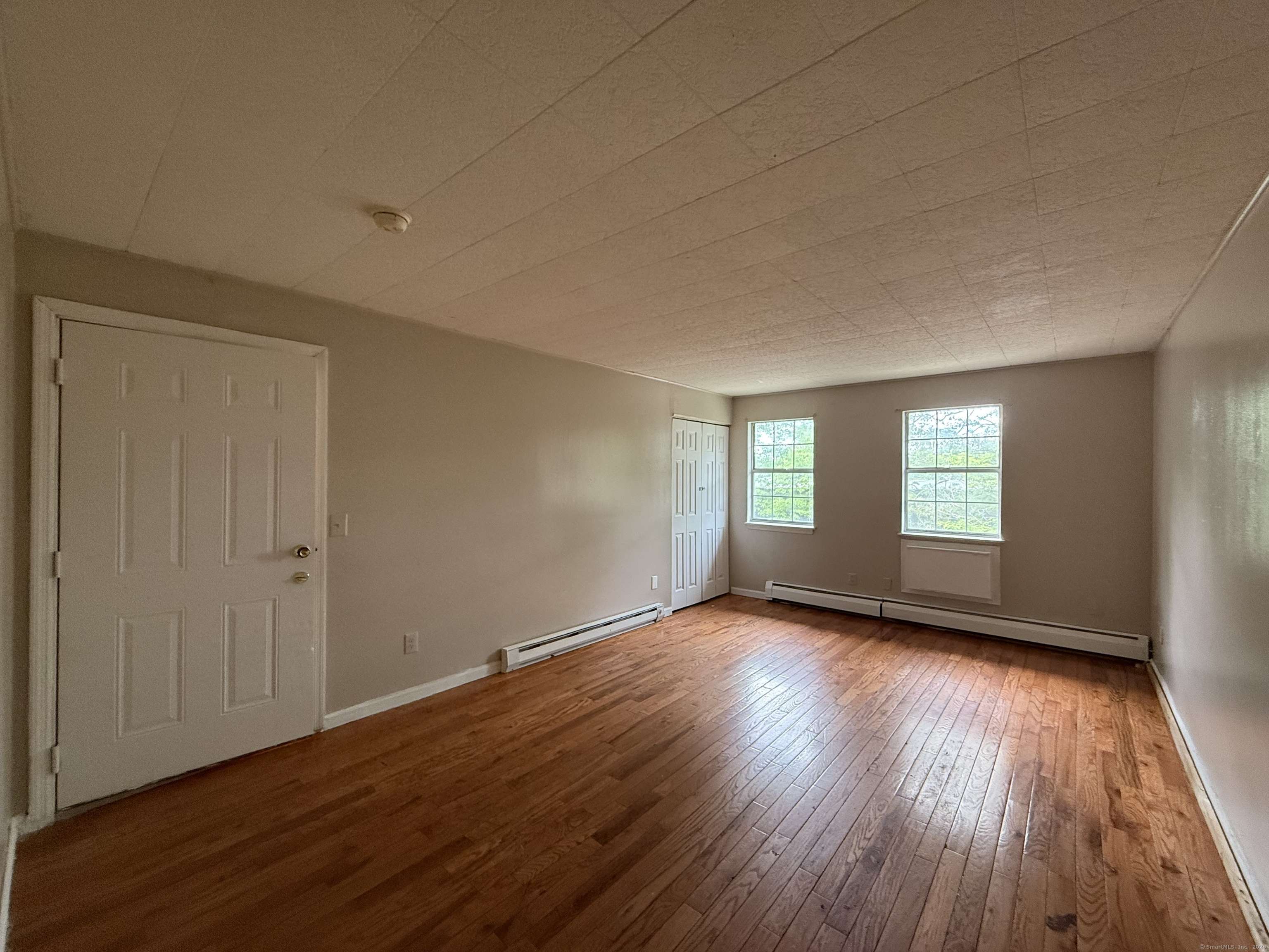106 Angel Drive #APT C, Waterbury, CT 06708