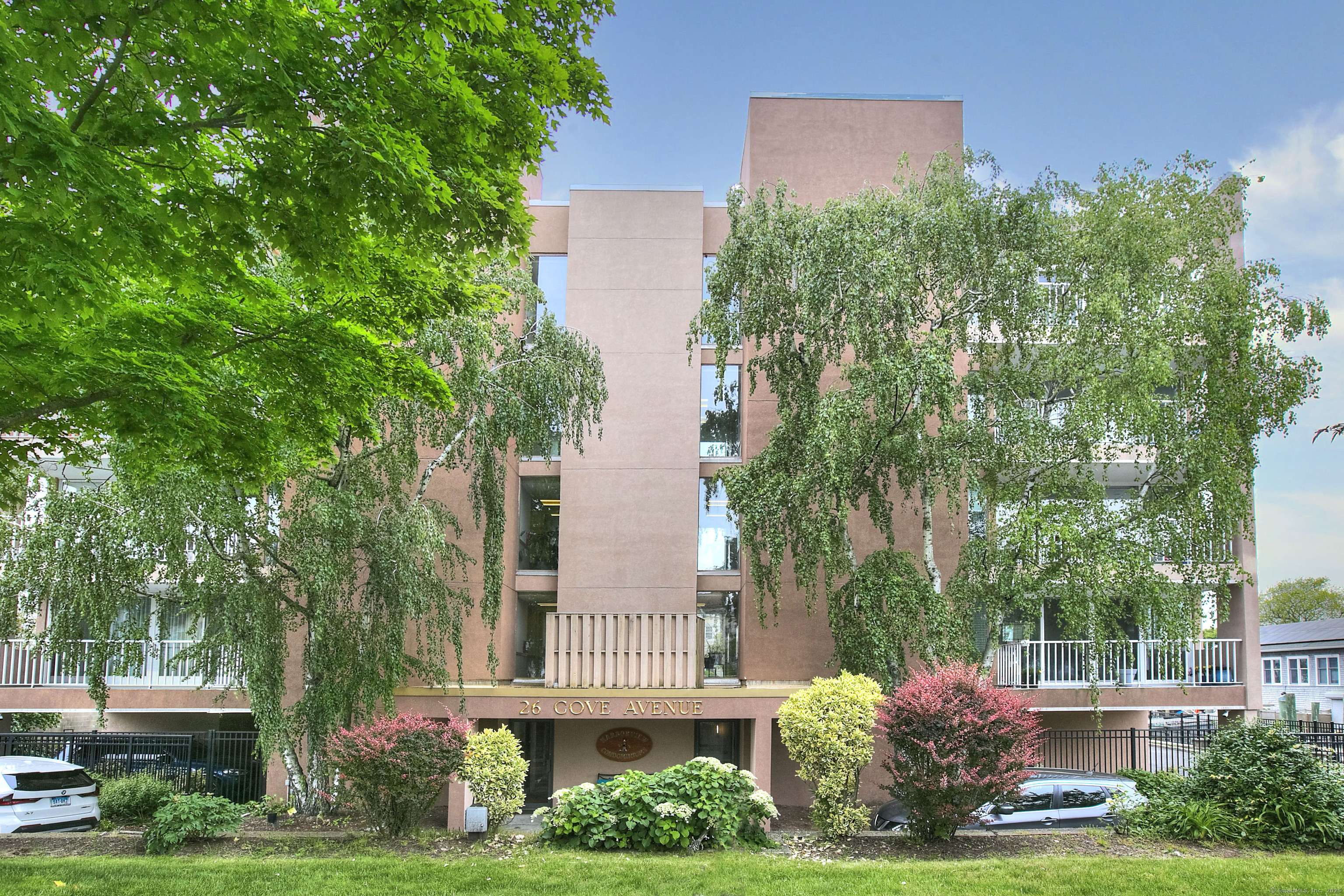 26 Cove Avenue #APT 3B, Norwalk, CT 06855
