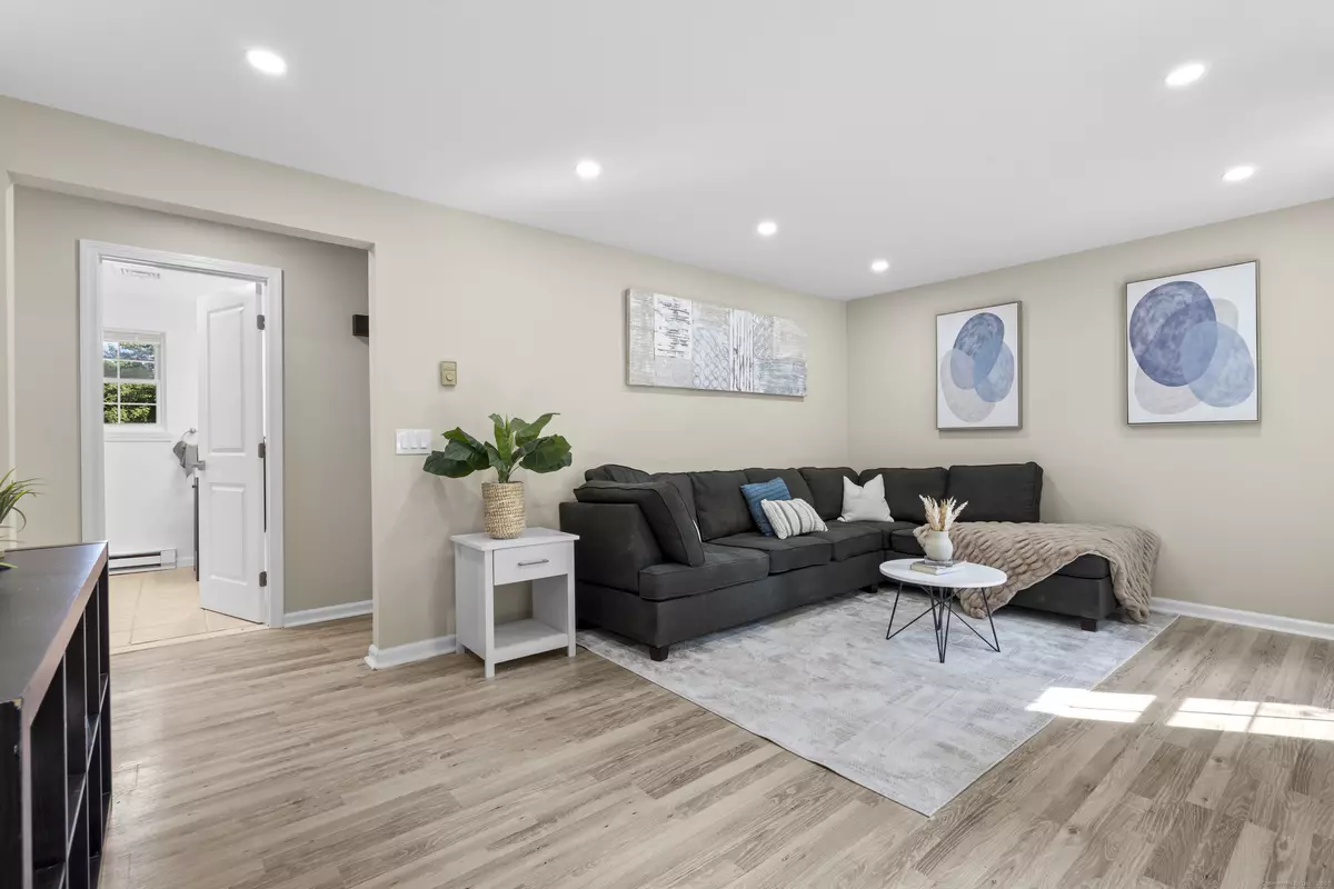 Wolcott, CT 06716,13 Williams Court