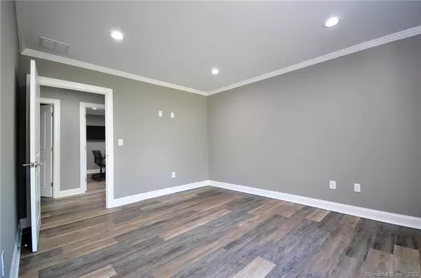 South Windsor, CT 06074,85 Felt Road #503