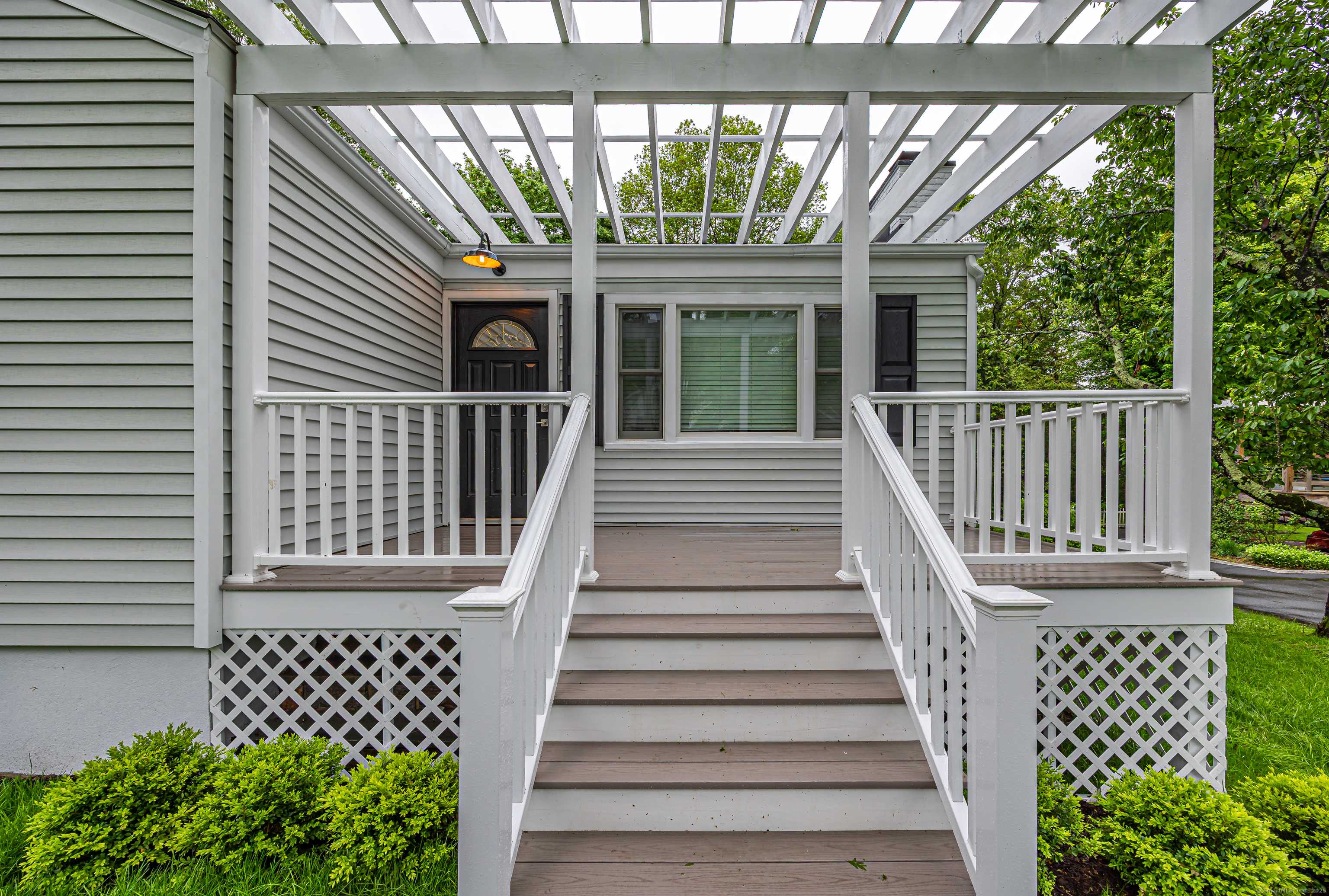 Stamford, CT 06905,19 Jamroga Lane