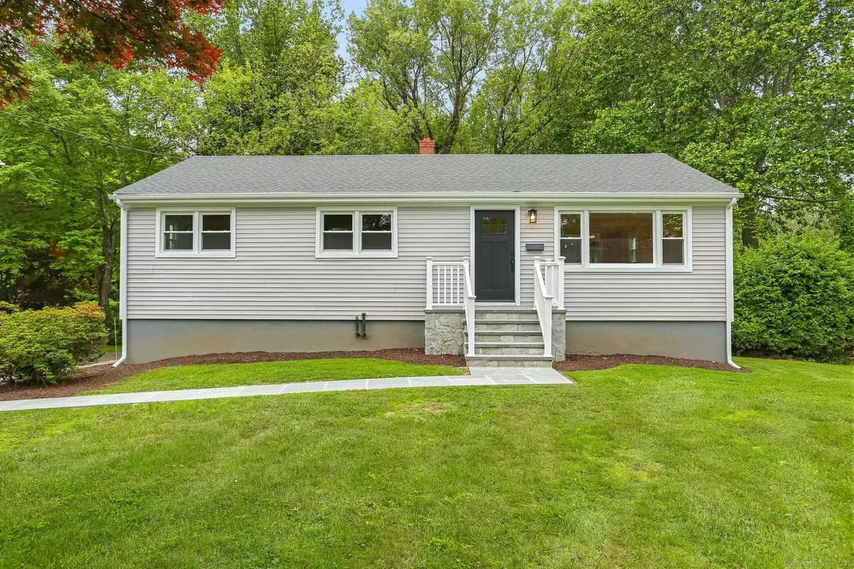Trumbull, CT 06611,165 Colony Avenue