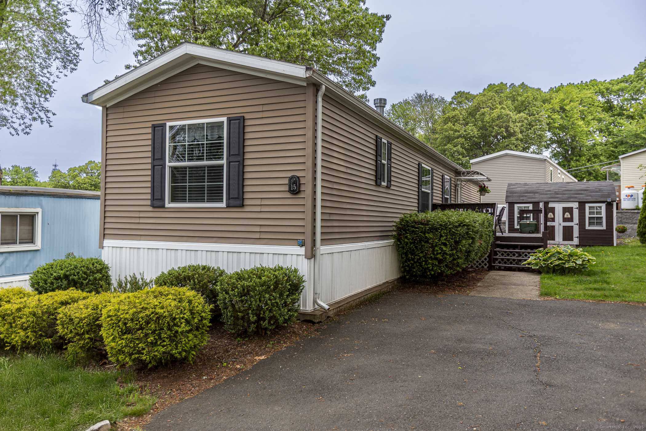 15 South Terrace, Vernon, CT 06066