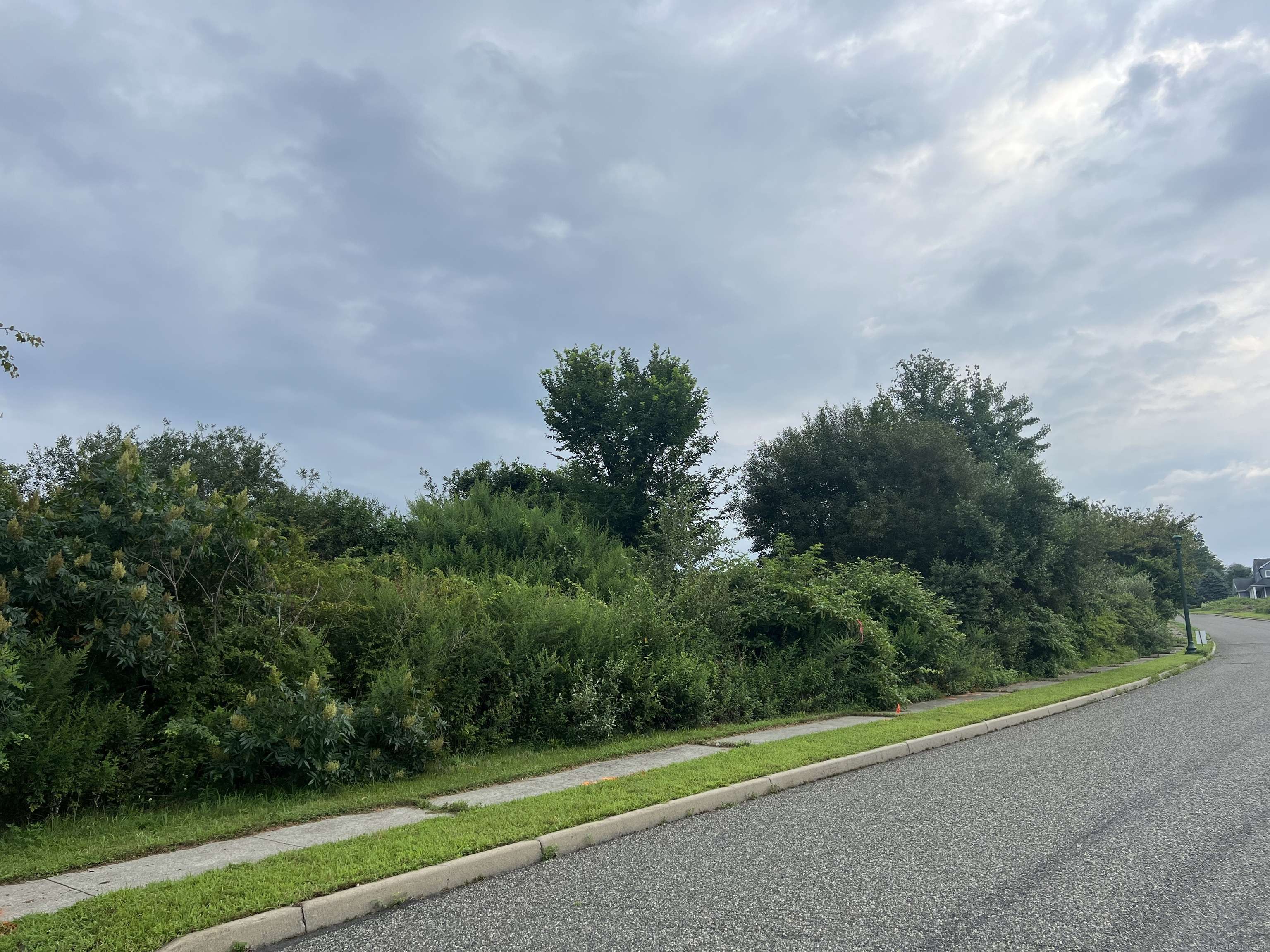 Norwich, CT 06360,29 Farm View Drive