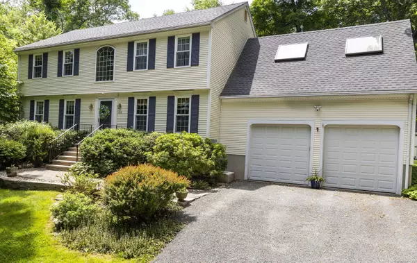 Middletown, CT 06457,613 Ridgewood Road
