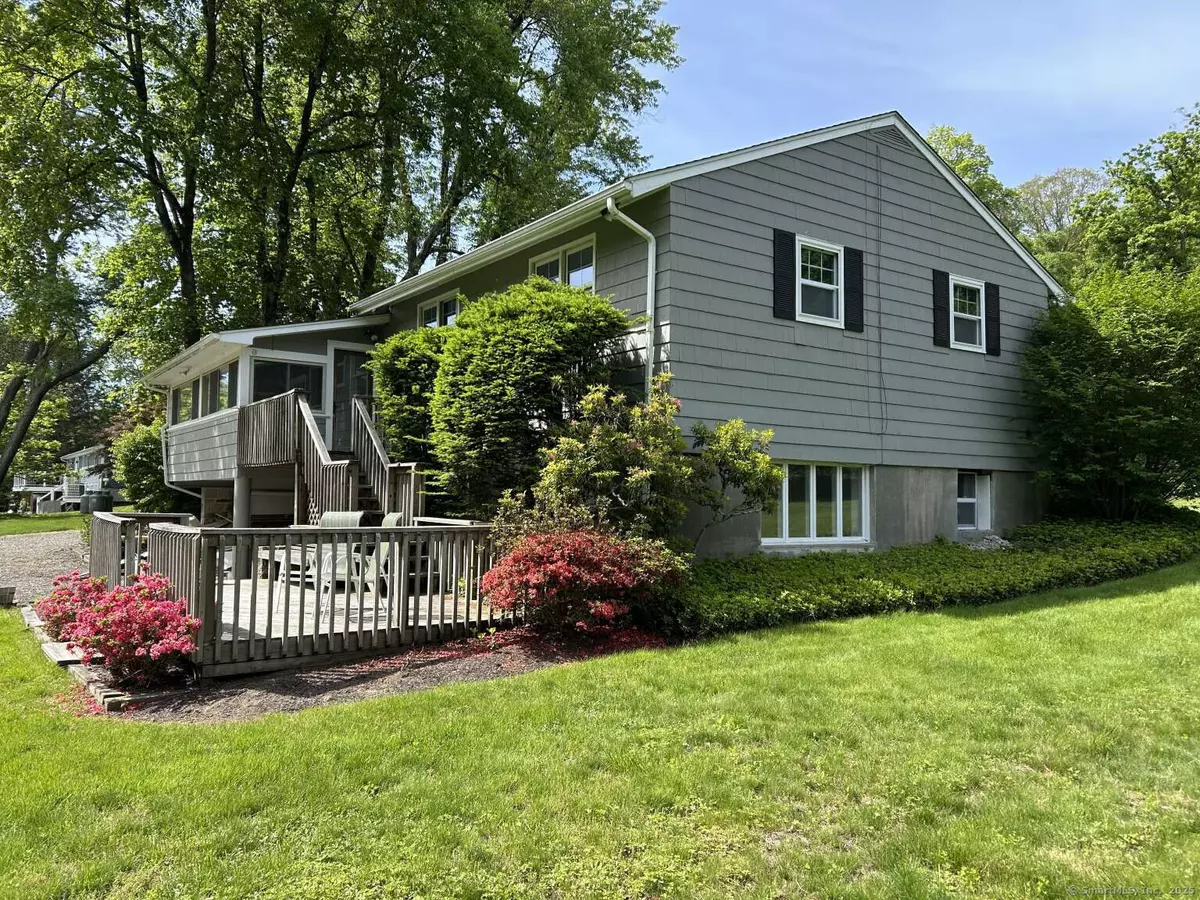 Redding, CT 06896,18 Great Meadow Road