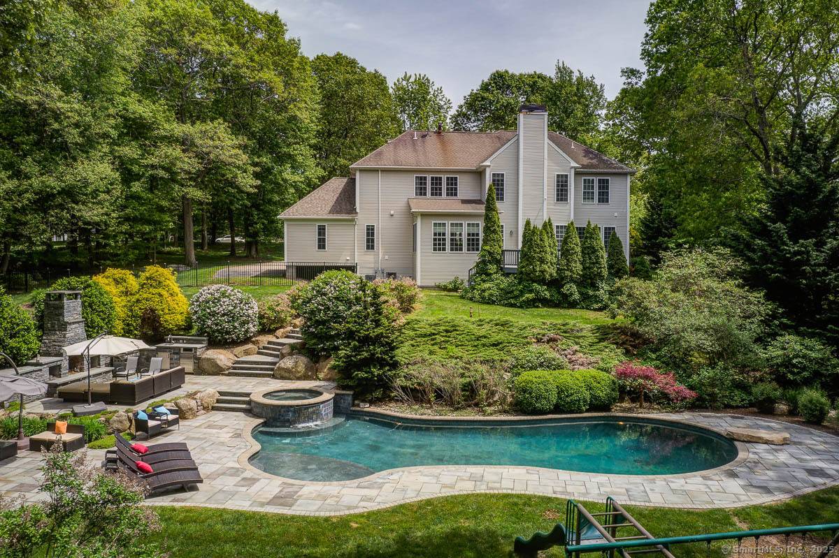 Groton, CT 06340,41 Leeward Lane