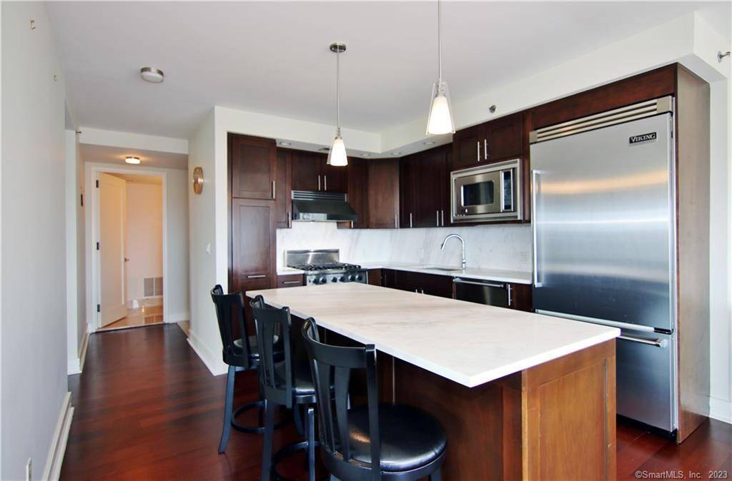 Stamford, CT 06901,1 Broad Street #18A