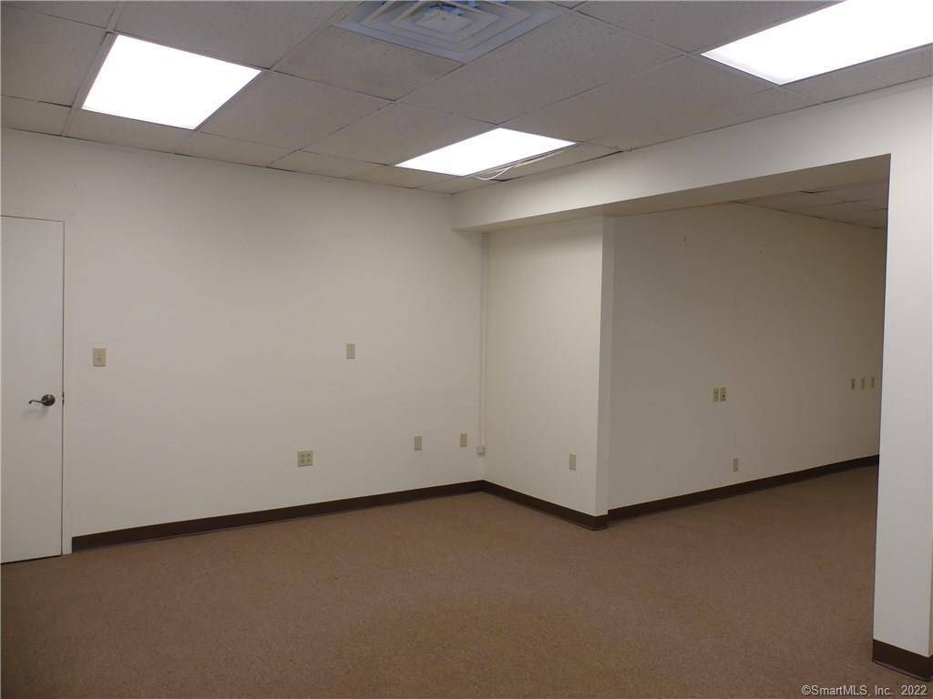 Essex, CT 06426,36 Plains Road #1