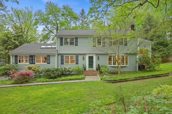 32 Jeffrey Road, Greenwich, CT 06830