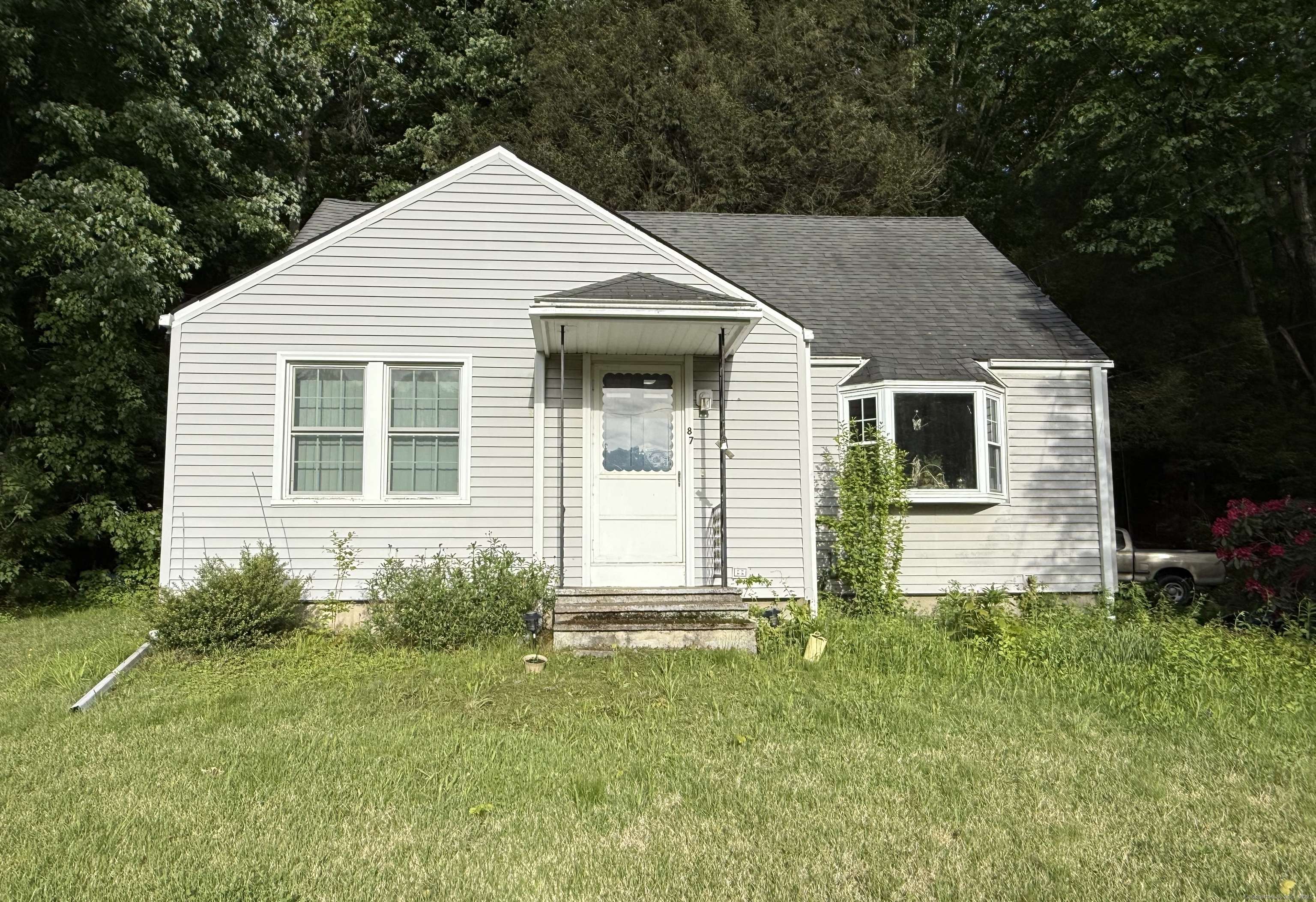 87 Munson Road, Beacon Falls, CT 06403