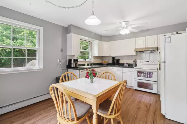 Norwalk, CT 06851,17 Linden Street