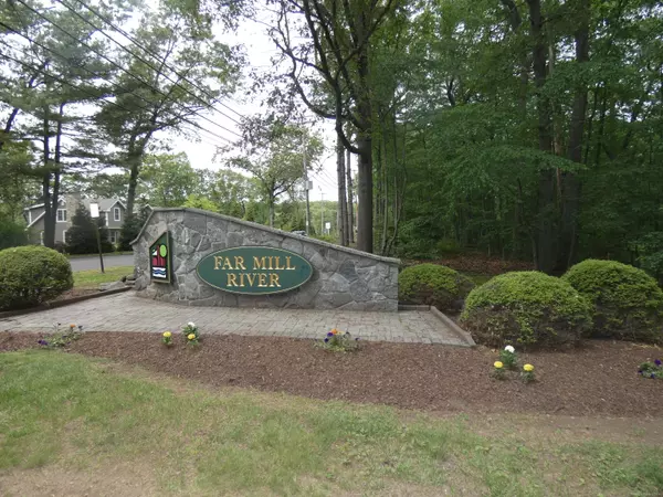 Stratford, CT 06614,24 Happy Hollow Circle #C