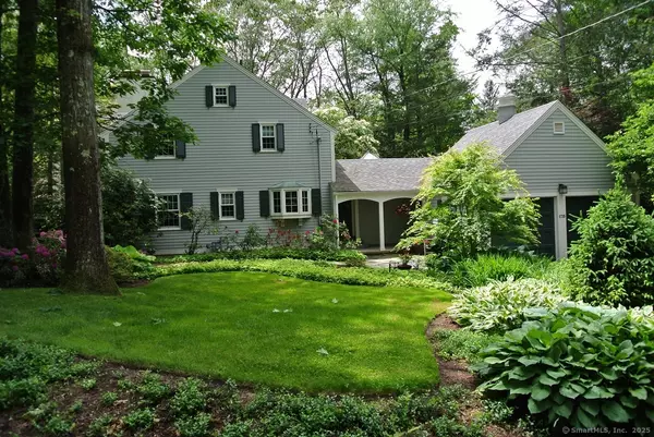 175 Tokeneke Drive, North Haven, CT 06473