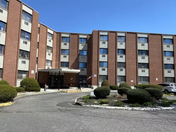 1700 Broadbridge Avenue #A16, Stratford, CT 06614