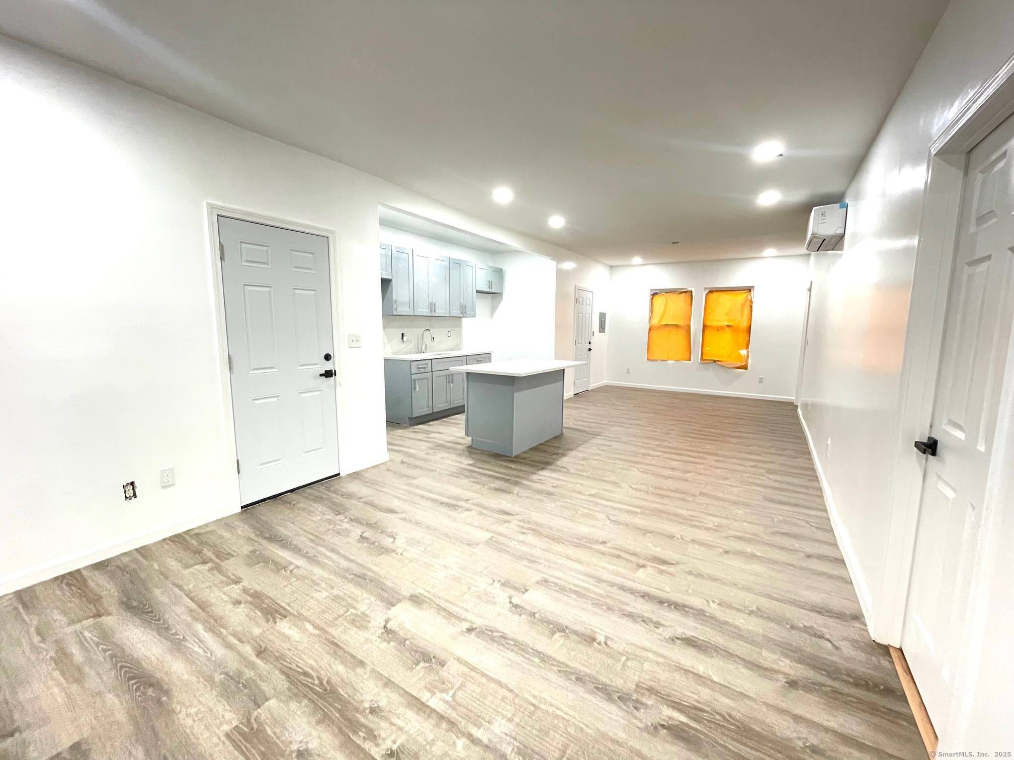 Ansonia, CT 06401,32 Lester Street