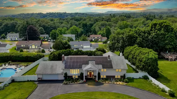 North Haven, CT 06473,9 Marion Court