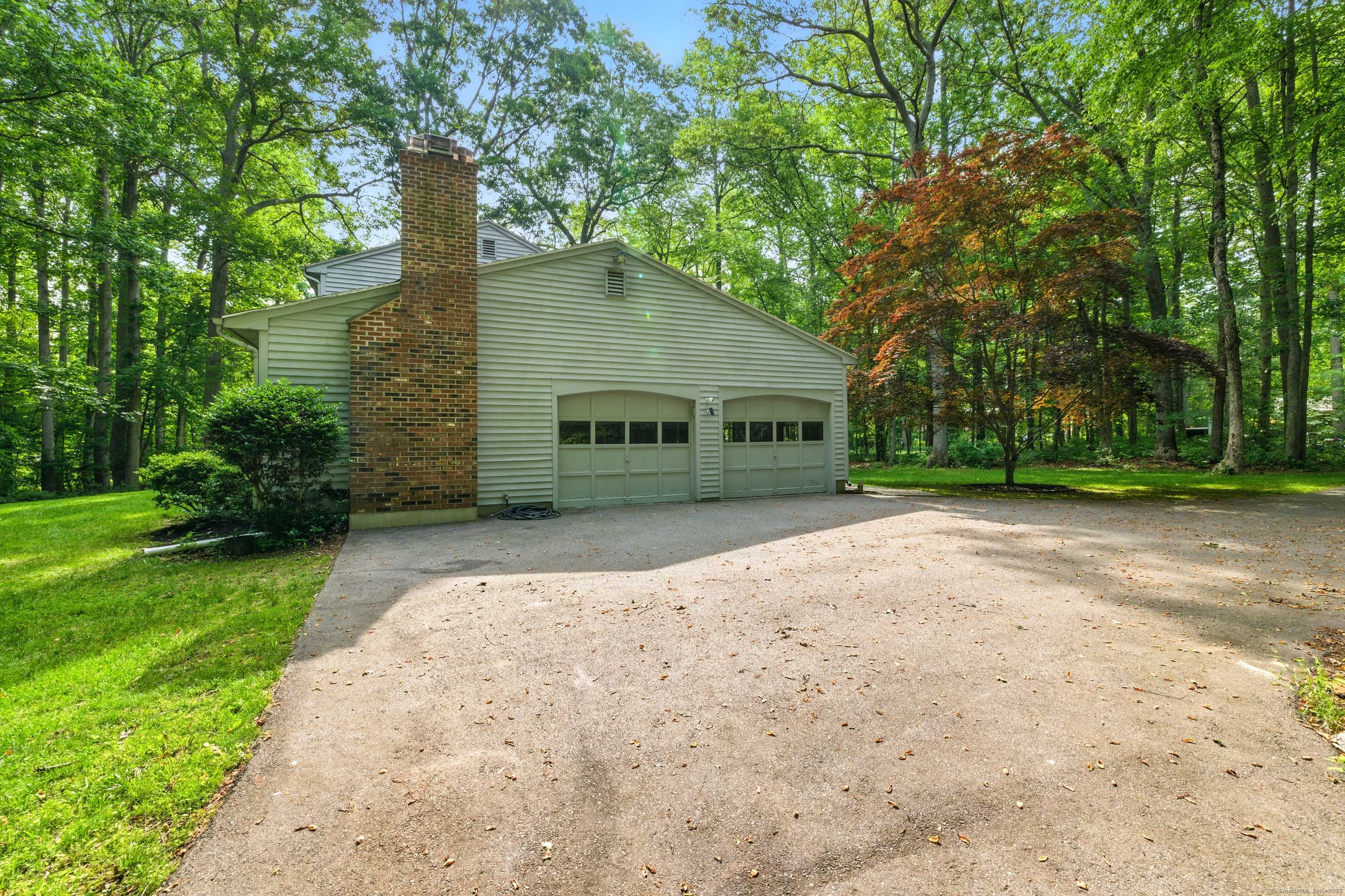 Ledyard, CT 06335,8 Whippoorwill Drive