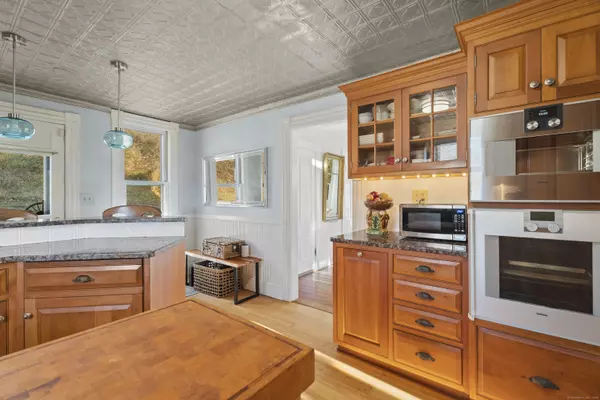 East Haddam, CT 06423,70 River Road