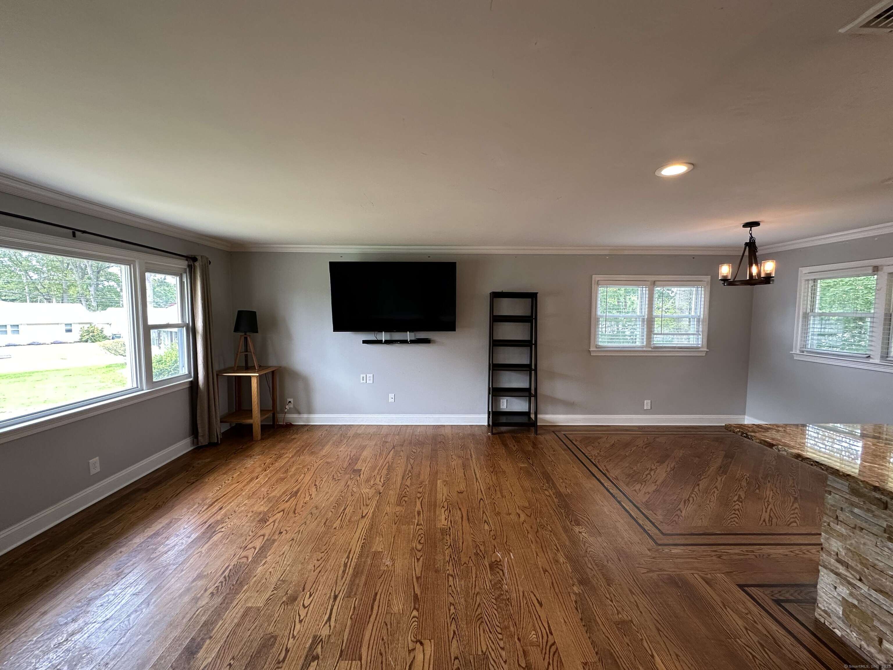 Bridgeport, CT 06606,6 Tarinelli Circle