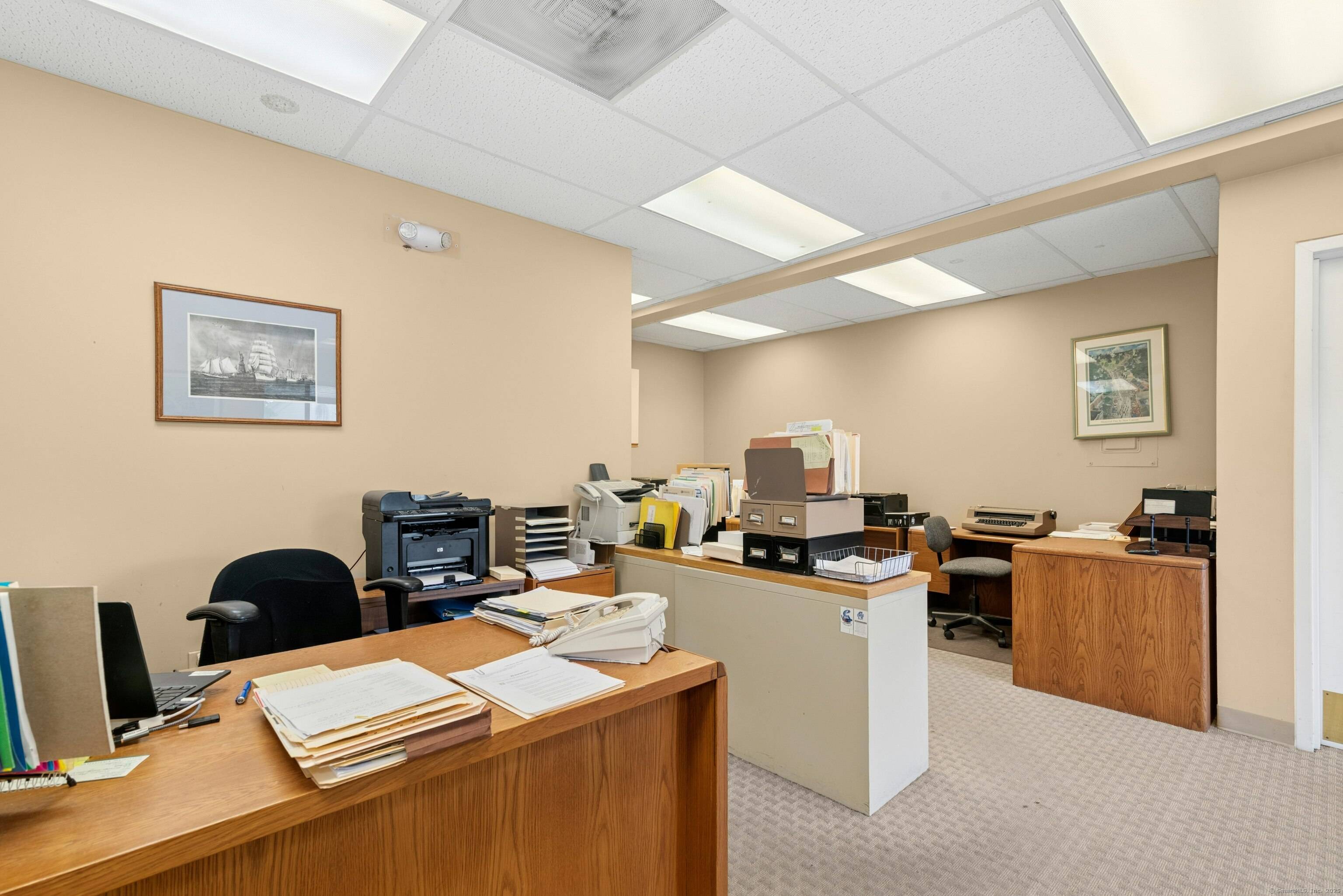 New Canaan, CT 06840,22 East Avenue #21