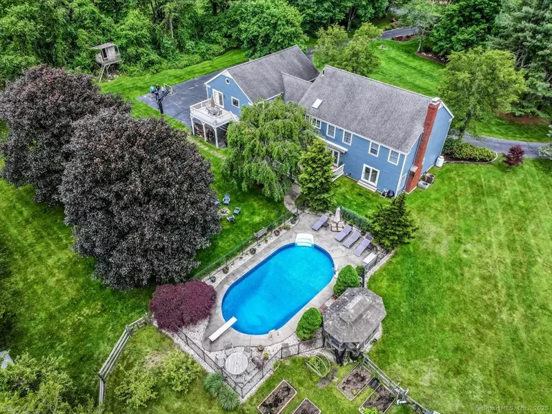 108 Northwood Drive, Easton, CT 06612