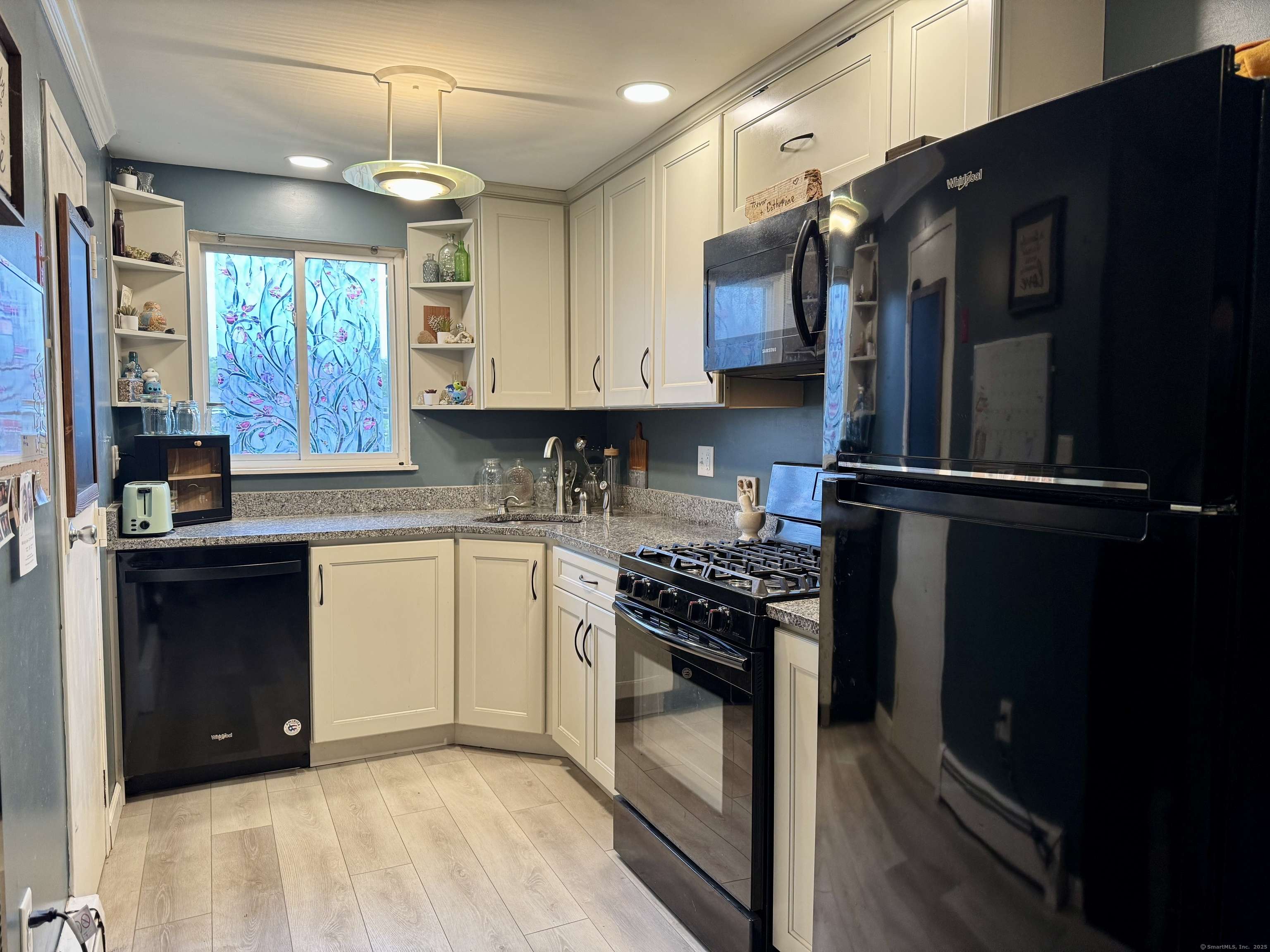 Wallingford, CT 06492,68 Evergreene #68