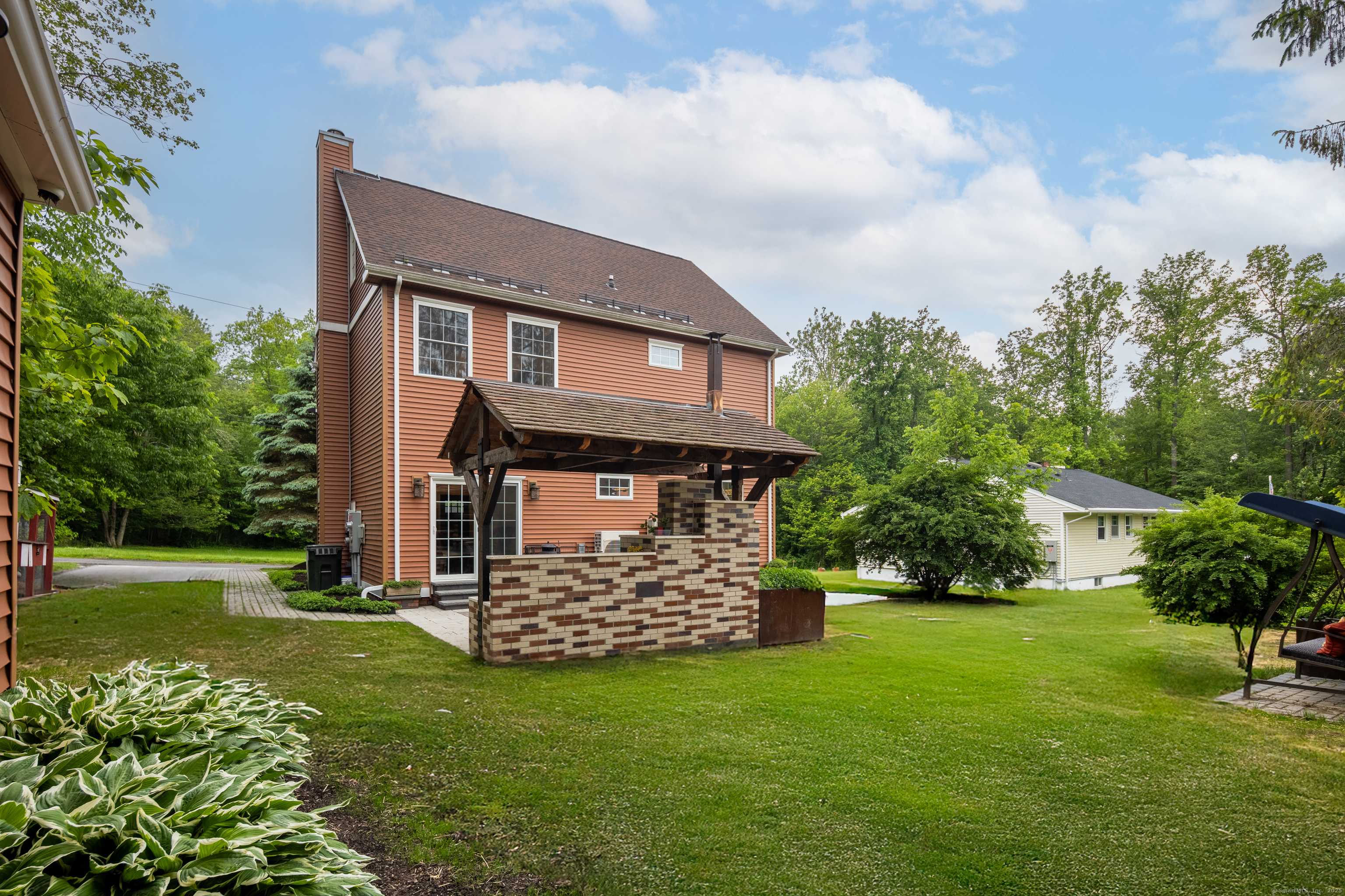 New Fairfield, CT 06812,9 Purdum Road
