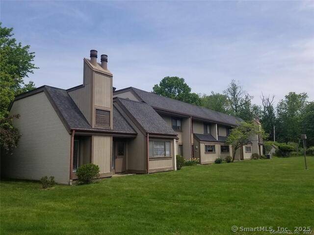 85 Viscount Drive #2F, Milford, CT 06460