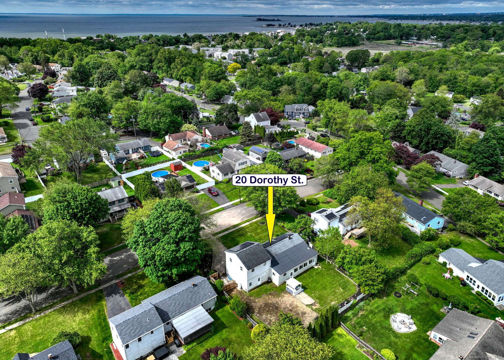 Milford, CT 06460,20 Dorothy Street